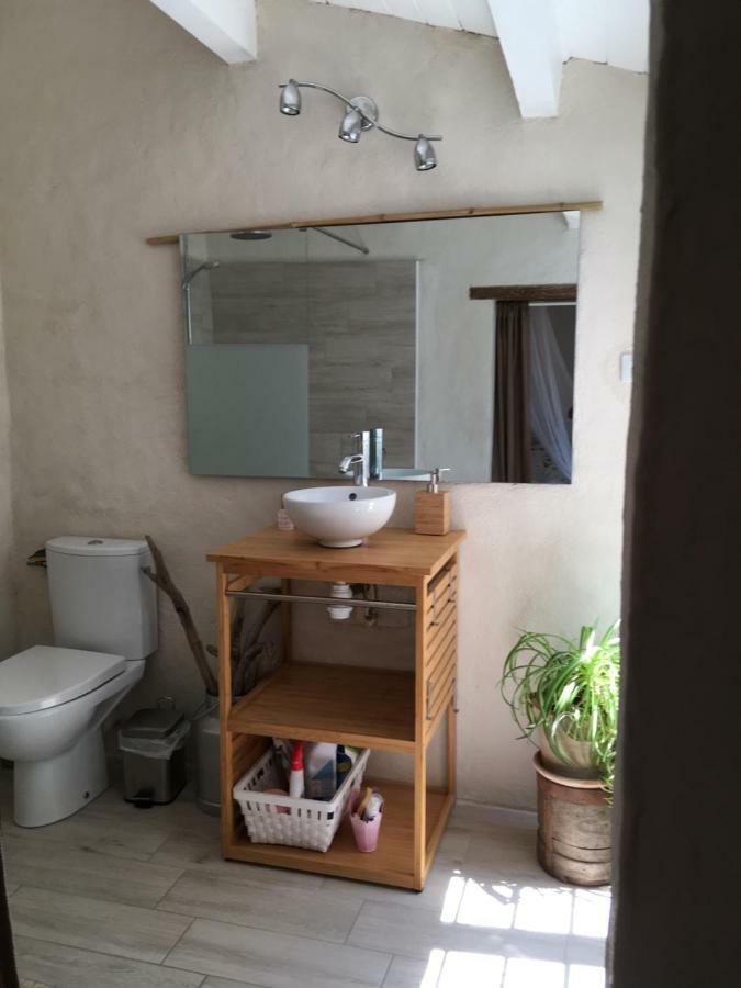 Seb&Laeti Guesthouse Saint-Laurent-d'Aigouze Ngoại thất bức ảnh